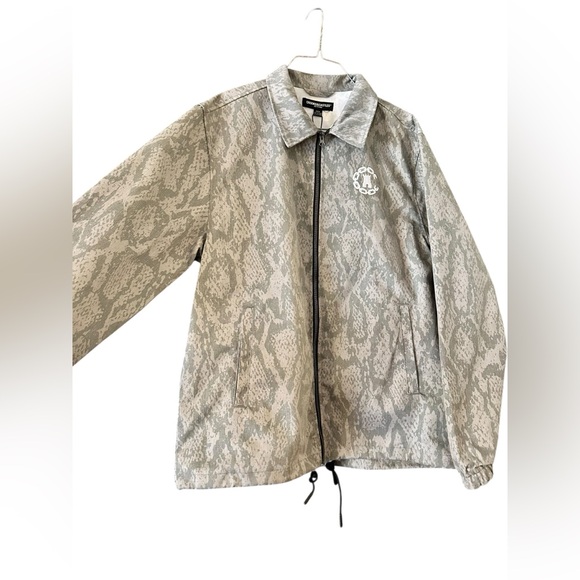 Crooks & Castles Snakeskin Twill Shacket Military Green - Mens M - NWT - Picture 2 of 9